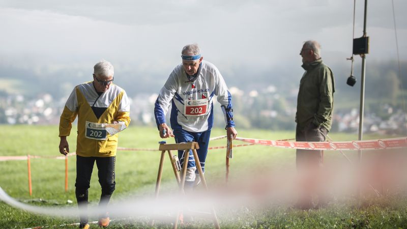 Senioren am traditionellen Zürcher Orientierungslauf